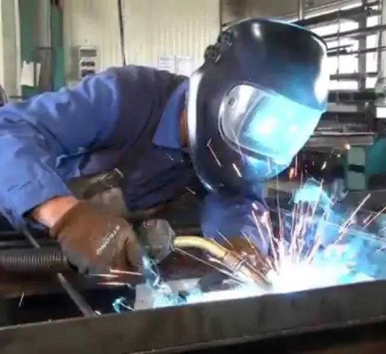 ​Szerkezetlakatos álláslehetőség Solymáron, SZÁLLÁST biztosítunk!