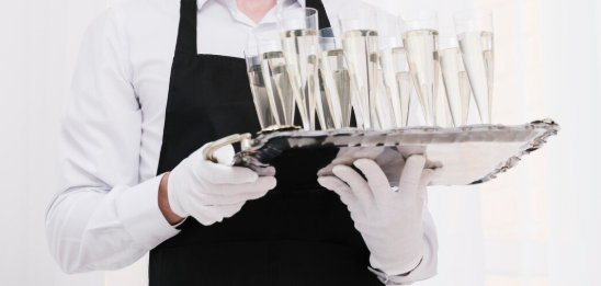 Békéscsabai munkahelyre menüztetéshez és hétvégi rendezvényekre 6 órás pincért keresünk!