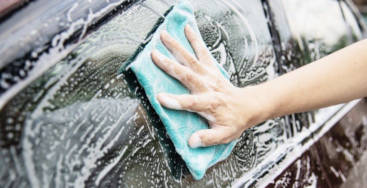 Autómosó és karbantartó munkalehetőség autóházban Pécsen – stabil, hosszú távú háttér